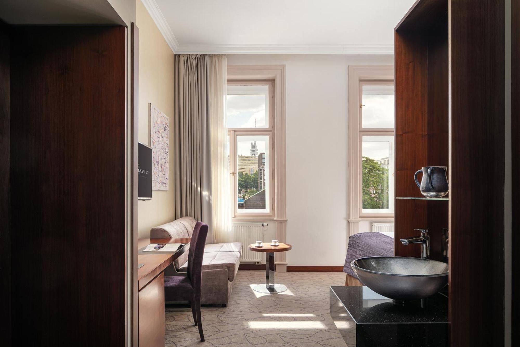 코셔 호텔 킹 데이비드 프라하 외부 사진 A room at the hotel